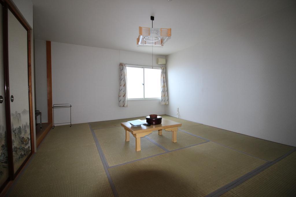 Ryokan Saihokutei Rishirifuji Экстерьер фото